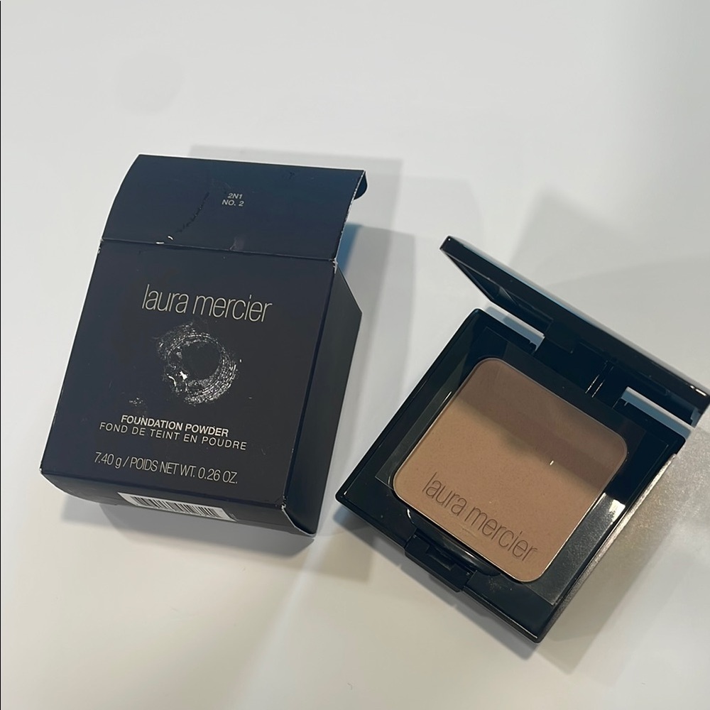 Laura Mercier Foundation Powder - Tan
